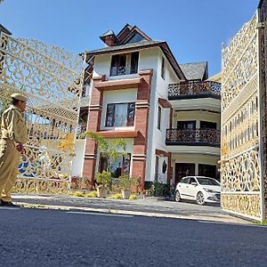 Matoshree Club And Resort